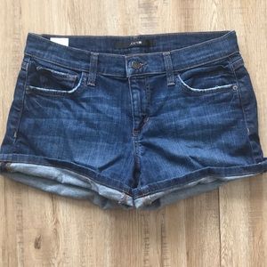 Size 28 mid rise Joe’s Jeans shorts